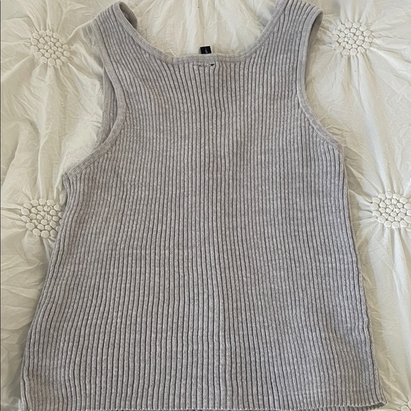 Moon & Madison Light Gray Ribbed Button-Front Tank Top - Picture 3 of 3